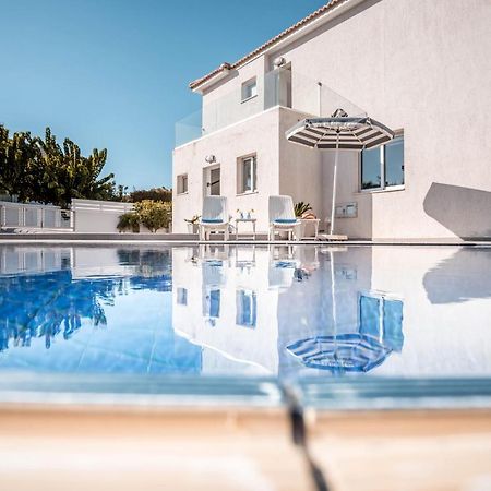 Villa Hibiscus Протарас Екстериор снимка