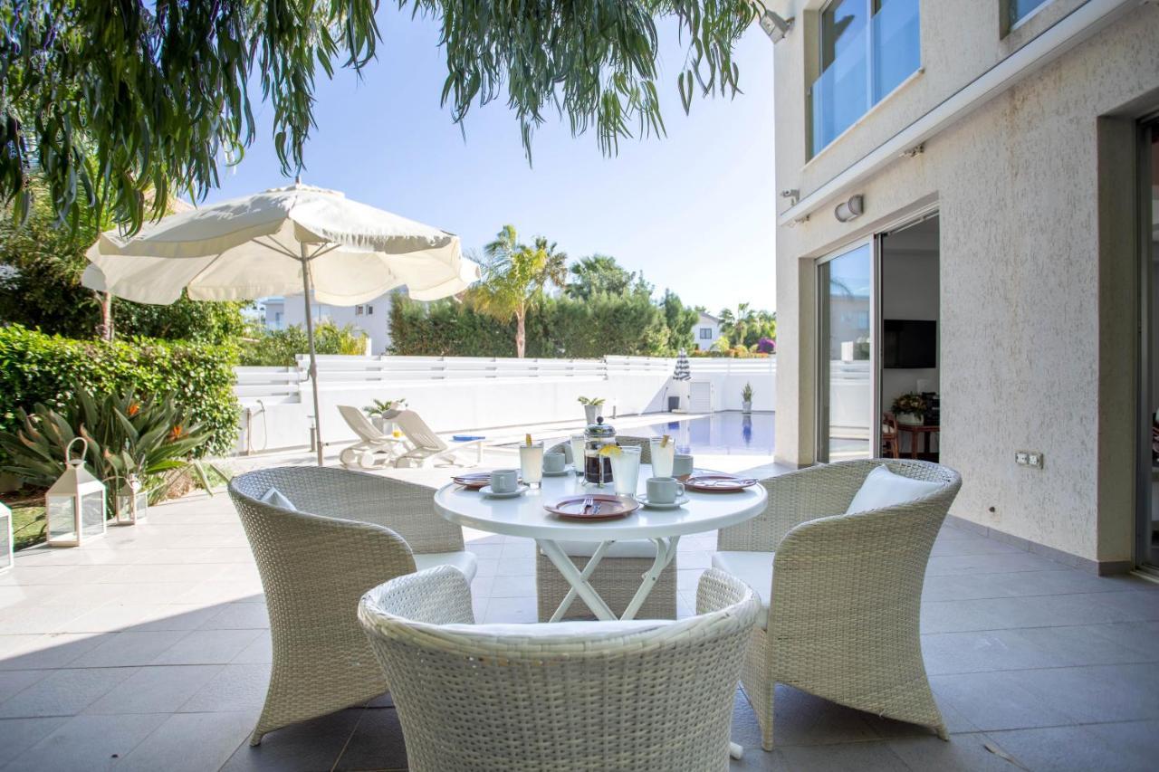 Villa Hibiscus Протарас Екстериор снимка