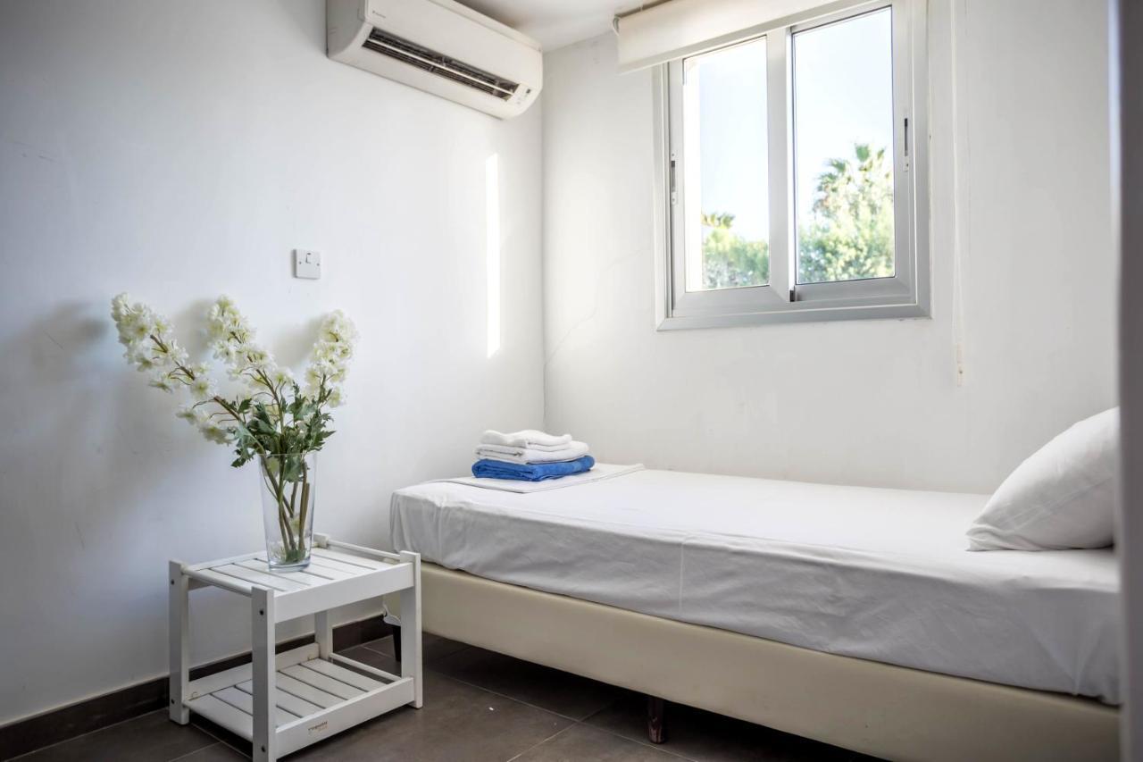 Villa Hibiscus Протарас Екстериор снимка
