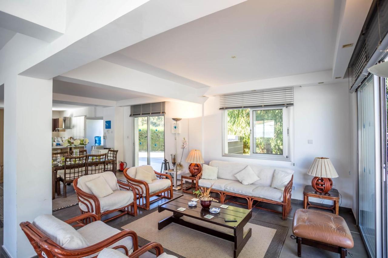 Villa Hibiscus Протарас Екстериор снимка