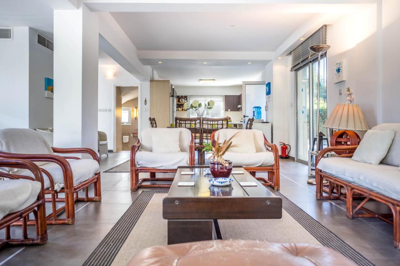 Villa Hibiscus Протарас Екстериор снимка